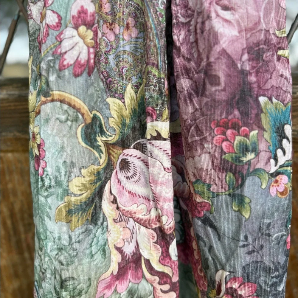 Stunning Floral Kids Dress size 5 with Bow